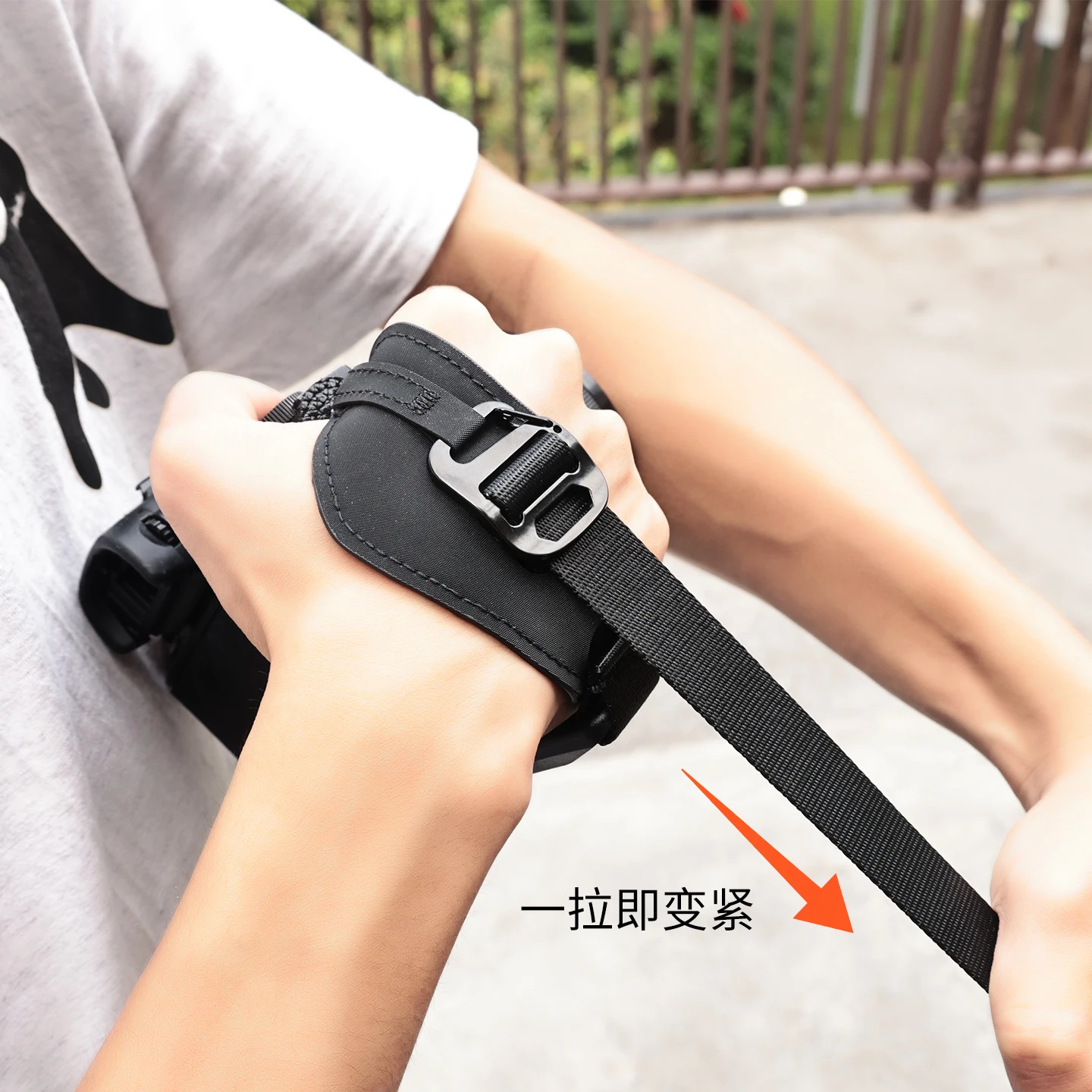 مقبض حزام معصم للكاميرا من الج - مراجعة Camera Strap Leather وسعره