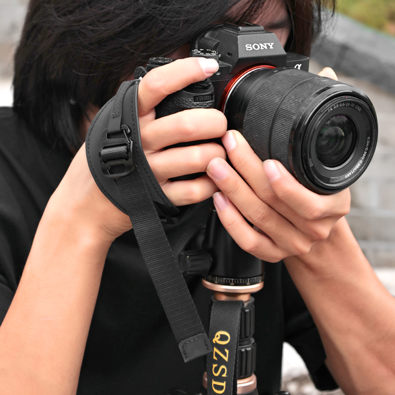 مقبض حزام معصم للكاميرا من الج - مراجعة Camera Strap Leather وسعره